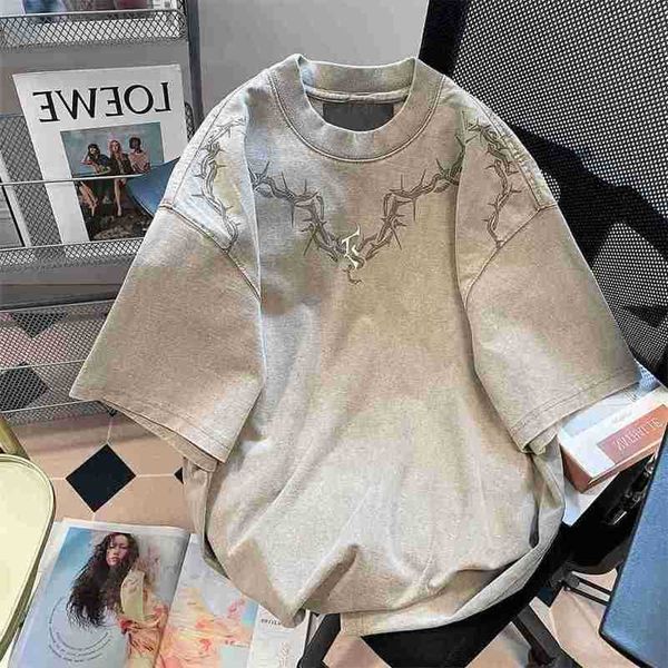 

european and american trendy hiphop ruffian handsome washed old t-shirt for men and women, high-end hong kong style american street short sl, White;black