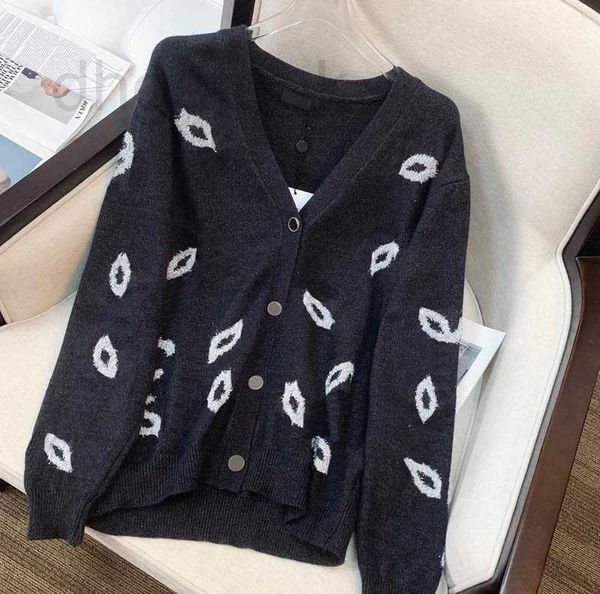

women's sweaters designer cardigan sweater designer knitwear women's sweaters autumn and winter high-quality sweatshirt fashion cl, White;black