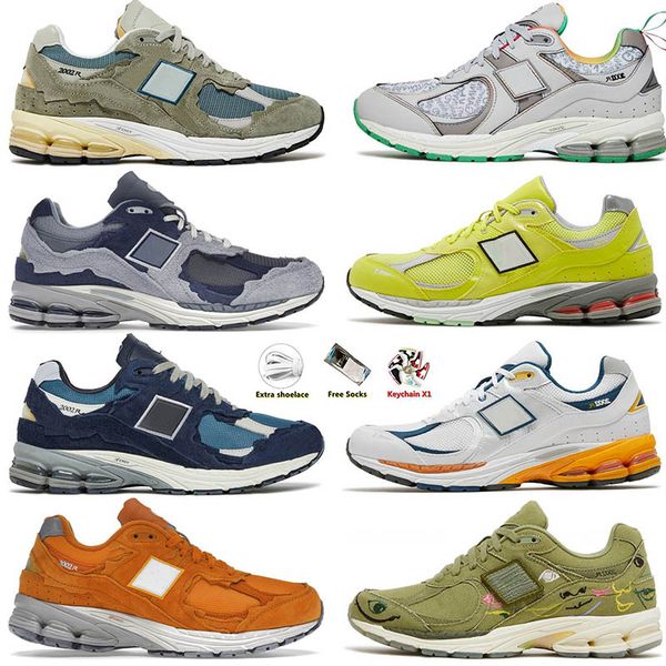 

designer new 2002r running shoes men women refined future black white protection pack pink rain cloud phantom sail shoes sports trainers sne