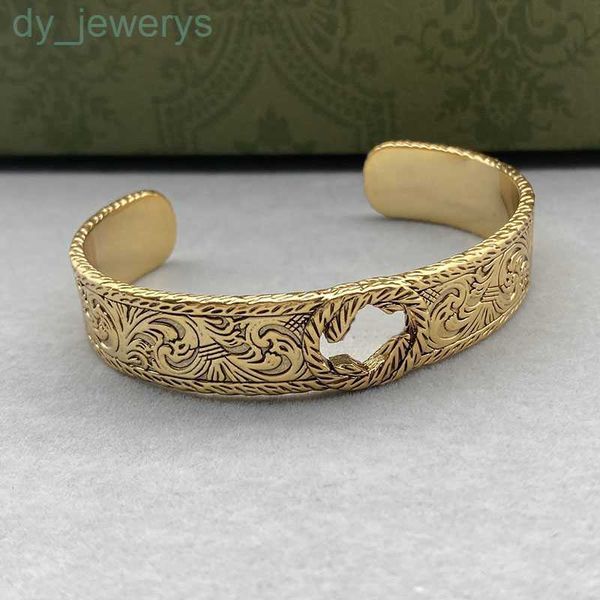 

womens gold carved bracelet men thick bracelets fashion designer mens jewelry luxury letter g couple jewellery wedding gift party d2109156hl, Black