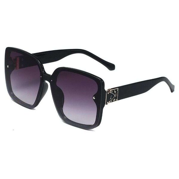 

134 new fashion sunglasses sunglasses for women sun protection and uv protection for men's glasses, White;black