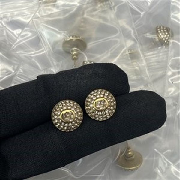 

simple luxury ggsity brand designer letter studs famous rhinestone earrings uvfdbkj, Golden;silver