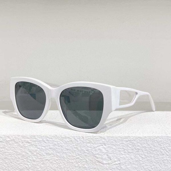 

xiaoxiangjia new net red same cat's eye versatile plate sunglasses 5429 women's fashion ins sunglasses, White;black