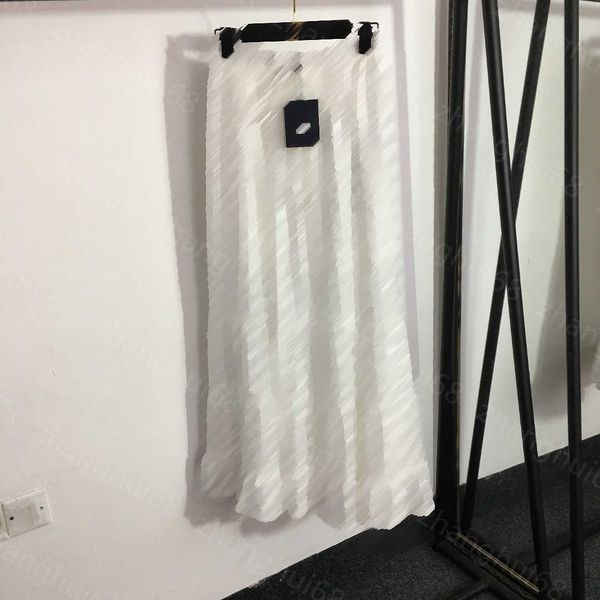 

23ss womens designer clothing designer skirts presbyterian logo jacquard letters flanged high-waisted skirt women clothes, Black