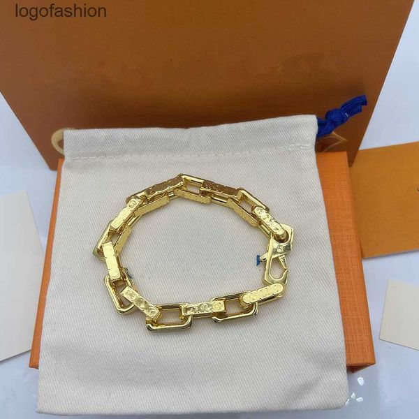 

design bangle man mens bracelet designer jewelry 18 color gold buckle bracelets stainless steel woman fashion jewelry bangles, Golden;silver