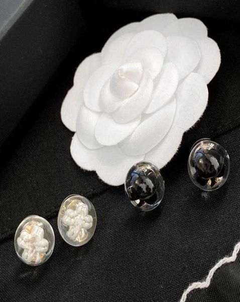 

brand fashion pearl jewelry black white earrings acrylic black round camellia flower earrings design wedding party earrings3984007, Golden