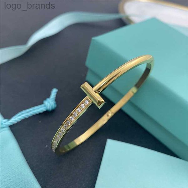 

classic fashion bracelets bangle letter titanium steel designer for women men luxury jewlery gifts woman girl gold silver rose gold wholesal, Black