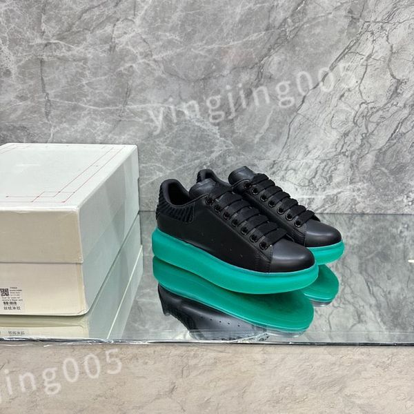 

luxury casual shoes triple sole trainers old dad shoe sneaker black crystal bottom men womens trendy and fashionable superior shoe xsd221103
