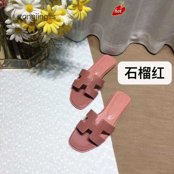 

beacshoes her 2023 cut-out leather versatile women slipper flat sandals designer oran red classic real flat heel casual cowhide large messan