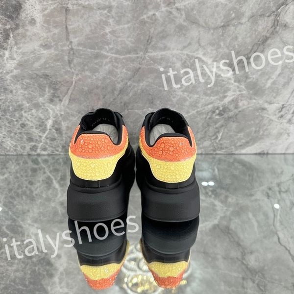 

2023 luxurys men women sneakers shoes white black calfskin leather sports technical couple low- casual walking size 35-46 xsd221116