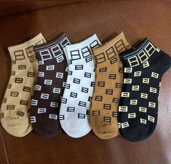 

21fw men business socks women sports socks fashion sleeve socks printed colorful womens mens stocking casual 5 pairs 2847375, Black;white