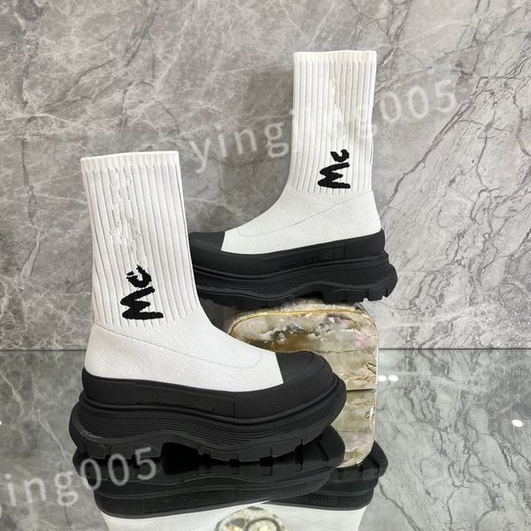 

2023 new luxury boots men's women's running casual shoes couple designer thick bottom comfortable stretch knit black white gray so