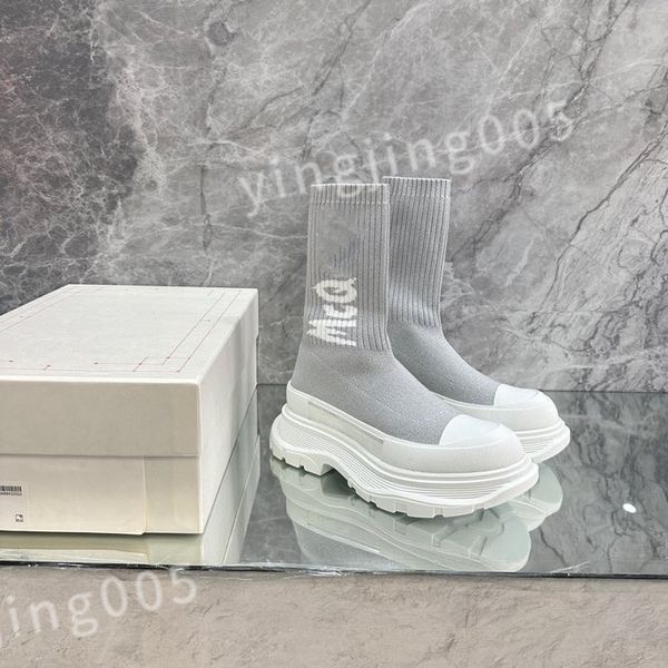 

luxury designer sneakers calfskin casual shoes reflective shoes vintage trainers sneaker leisure shoes platform lace-up xsd221112, Black