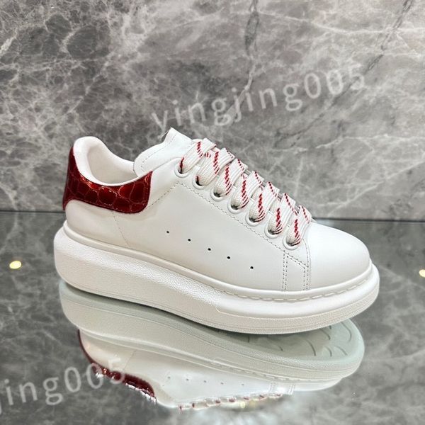 

2023 new fashion shoe the four seasons sneakers lace-up canvas trainers embroidery street style stars patches size 35-46 xsd221105, Black