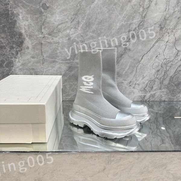 

luxury designer sneakers calfskin casual shoes reflective shoes vintage trainers sneaker leisure shoes platform lace-up xsd221112, Black
