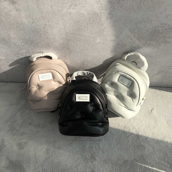 

margiela margiela minority margila mm6 sheepskin backpack women's chain single shoulder messenger bag cloud bag small backpack