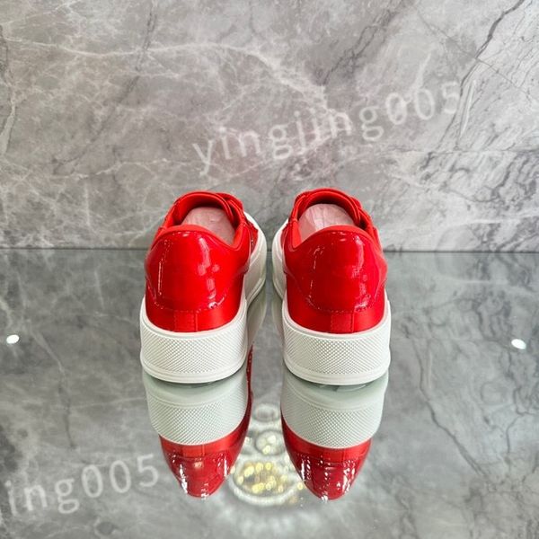 

2023 new luxurys designer stage leather casual shoes fashionable sports platform mens womens velvet white lace up alexander sneakers xsd2211, Black