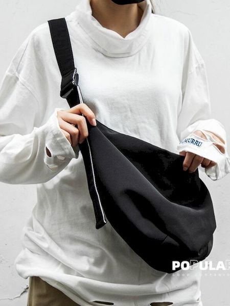 

waist bags korean style messenger bag harajuku large capacity shoulder dumpling waterproof oxford gym holographic 230713