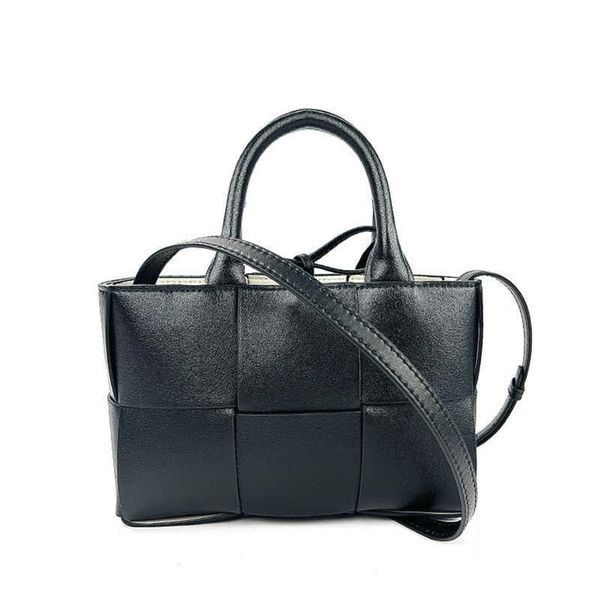 

aa mini commuter arco girl bags venetas luxury springsummer knitted bag tote with leather classic bottegac texture advanced design women jg