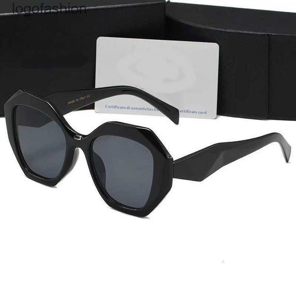 

2023 luxury designer sunglasses europe and the united states trend new eyeglass fashion dazzle color mirror letter sunglass retro mens and, White;black