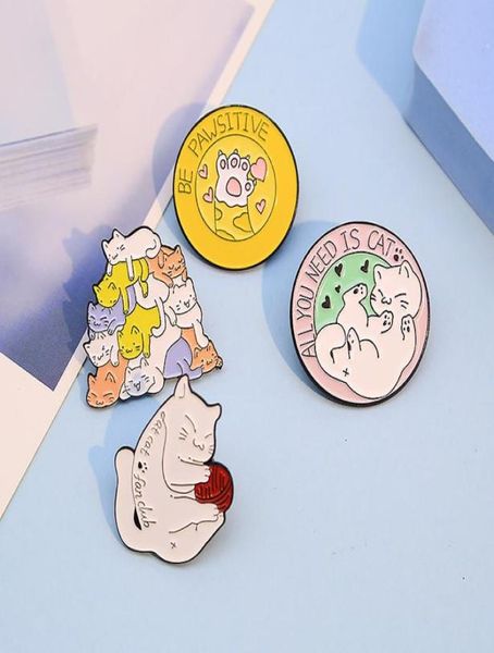 

cute cartoon cat brooches pin for women kids animal fahsion jewelry shirt coat dress denim bag decor enamel pin4382635, Gray