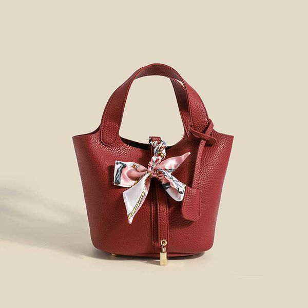 

luxury designer bag picotin lock women's fashion 2023 new litchi pattern casual portable water bucket solid color vegetable basket silk
