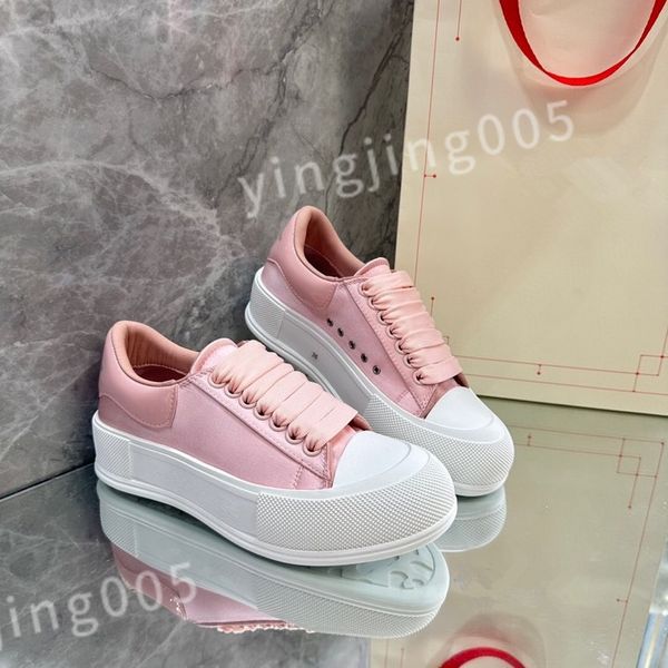 

2023 new luxury designer stage leather casual shoes fashionable sports platform mens womens velvet white lace up alexander sneakers xsd22110, Black