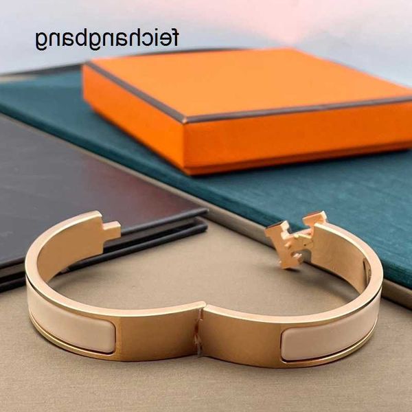 

designer h letter bangle luxury brand enamel bracelets men and women fashion everyday accessories party wedding valentine's day gifts e, Black