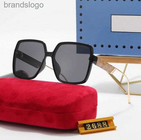 

designer sun with sunglasses fashion metal women sunglasses mirror classic large frame retro street beat sunglass travel oculos de sol uv400, White;black