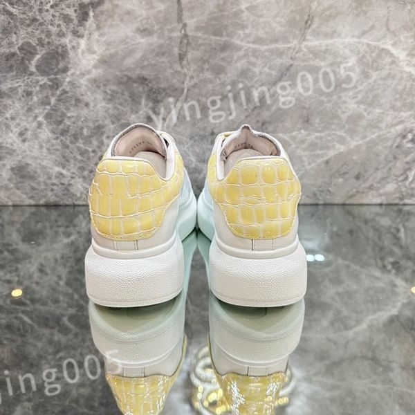 

2023 new fashion shoe the four seasons sneakers lace-up canvas trainers embroidery street style stars patches size 35-46 xsd221105, Black