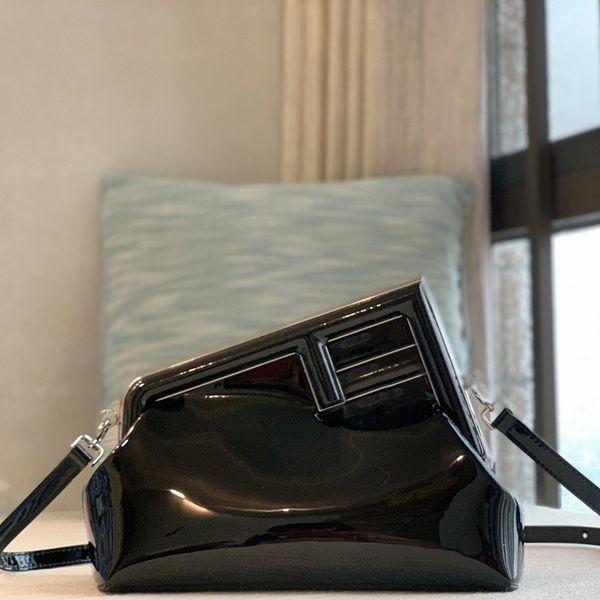 

lady clutch bag designer shoulder bag 30cm luxury handbag delicate knockoff crossbody bag with box yf007
