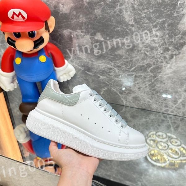 

new luxury fashion shoe the four seasons sneakers lace-up canvas trainers embroidery street style stars patches size 35-46 xsd221105, Black