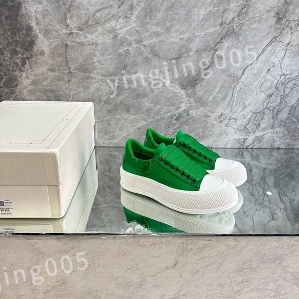 

2023 luxury designer stage leather casual shoes fashionable sports platform mens womens velvet white lace up alexander sneakers xsd221106, Black