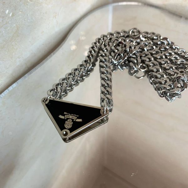 

mens luxury designer necklace chain fashion jewelry black white p triangle pendant design party silver hip hop punk men necklaces names stat