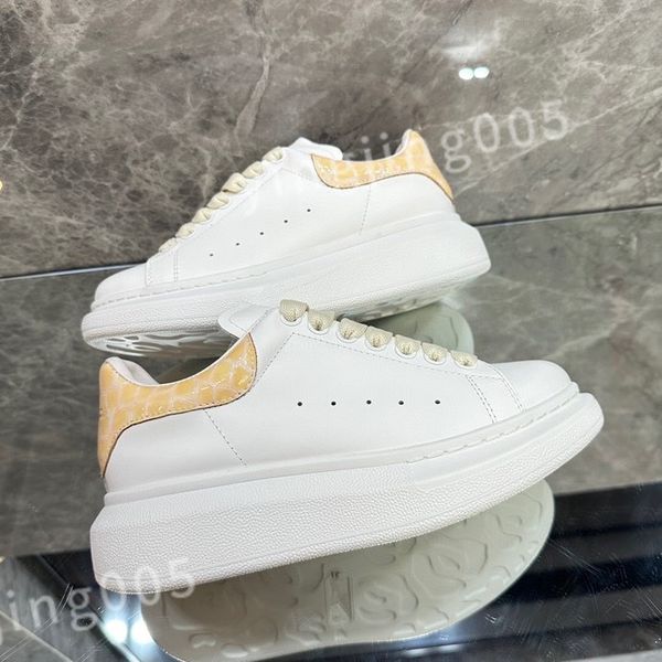 

new luxury fashion shoes the four seasons sneakers lace-up canvas trainers embroidery street style stars patches size 35-46 xsd221105, Black