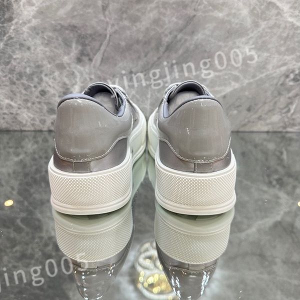 

2023 new designer stage leather casual shoes fashionable sports platform mens womens velvet white lace up alexander sneakers xsd221106, Black