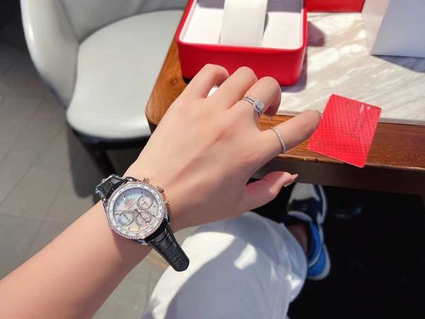 

designer elegant women wrist watch speedmaster watches w3ym quartz movement iced out diamond bezel leather strap prx uhr perfect gift with b, Slivery;golden