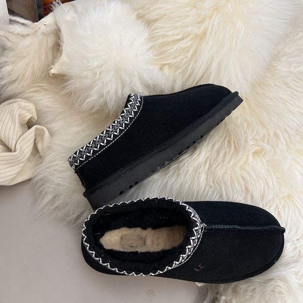 

2023designer slipper australia fluffy platform slides ug scuffs wool shoes winter boot sheepskin fur real leather classic brand casual women, Black