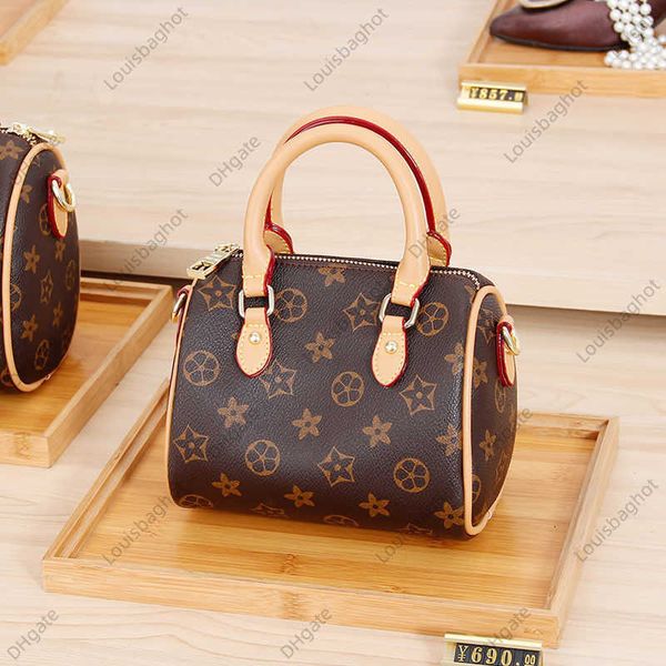 

boston pillow bag fashion wide shoulder strap genuine leather old flower women's bag wide shoulder strap mini diagonal straddle small b
