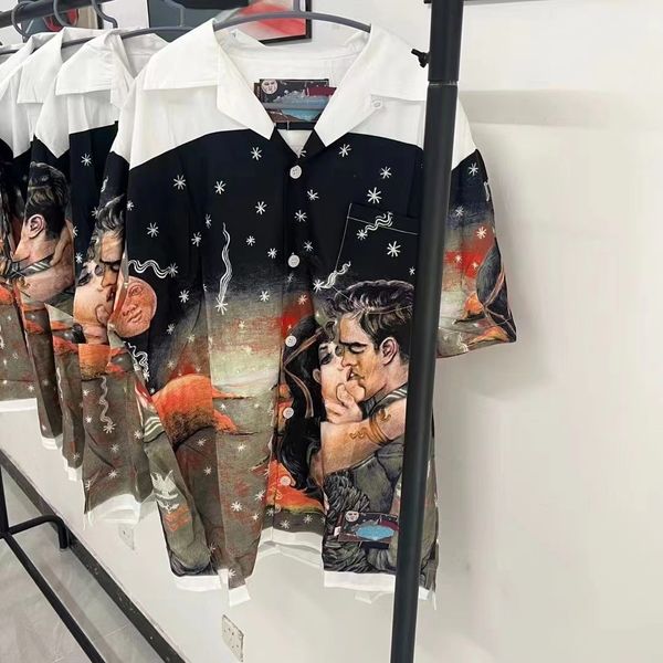 

22ss shirt men fashion brand new polo shirts short sleeves tenshin 3d character printing gods print romantic kiss print design summer, White;black
