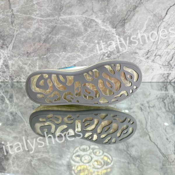 

2023 canvas casual shoes designer womens shoes stripe rubber sole for stretch cotton low platform mens woman sneaker xsd221118, Black