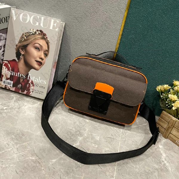

s lock messenger bag designer mens handbags embossed monograms shadow leather shoulder handbag designers luxurys cross body purse wallets m4