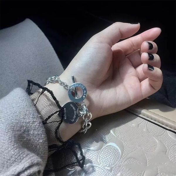 

2022 new brand ot clasps love charm bracelet classic t letter designer couples chain bracelet fashion men and women jewelry gifts tiffanies, Golden;silver