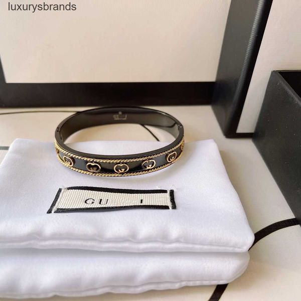 

fashion black letter bangle bracelet classic gift love chain bracelets designer jewelry luxury bracelet accessories for women couple wedding