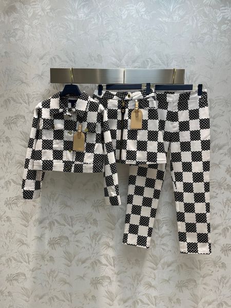 

runway designer 2023 women's plaid jacket with leather tag luxury brand women's autumn denim short loose jacket lapel button jacke, Black;brown