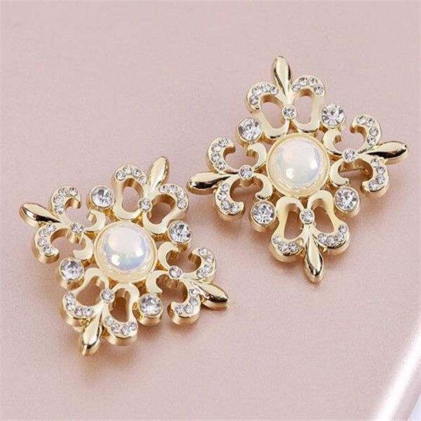 

classic luxury desinger brooch women rhinestone pearl letter brooches suit pin fashion jewelry clothing decoration accessories, Gray