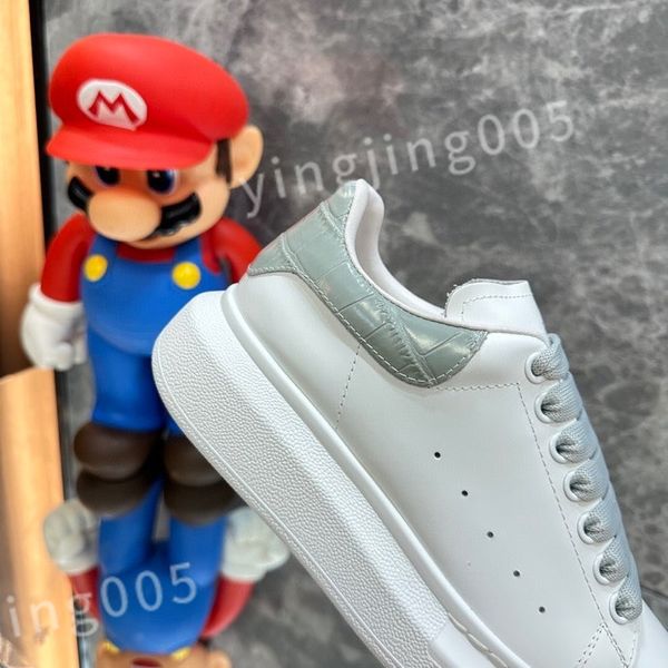 

new luxury fashion shoe the four seasons sneakers lace-up canvas trainers embroidery street style stars patches size 35-46 xsd221105, Black