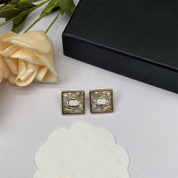 

luxury brand channel letter earrings rhinestone pearl earrings stud, Golden;silver