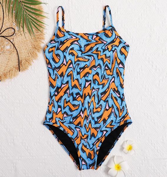 

2021 female lace up bikini swimsuit bathing one pieces tight dresses trendy beachwear seaside travell swimwear color tube pad3497557