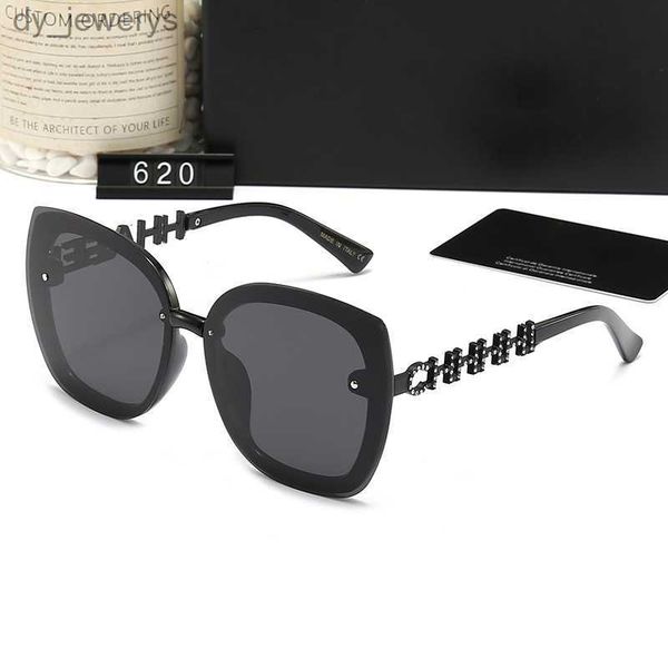 

designer sunglasses for women and men fashion model special uv 400 protection letter leg double beam frame outdoor brands design alloy cyclo, White;black
